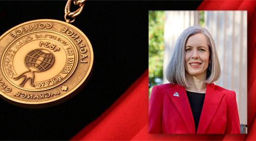 President Susanna Baxter and the President's Medallion